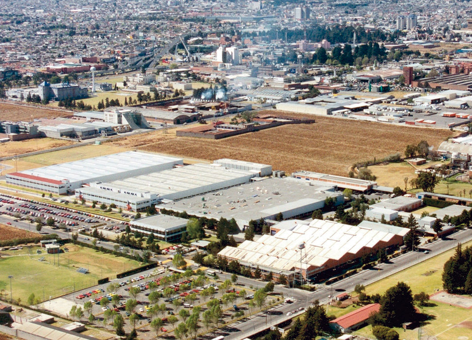 Redundan cortinas de seguridad en productividad y eficiencia.